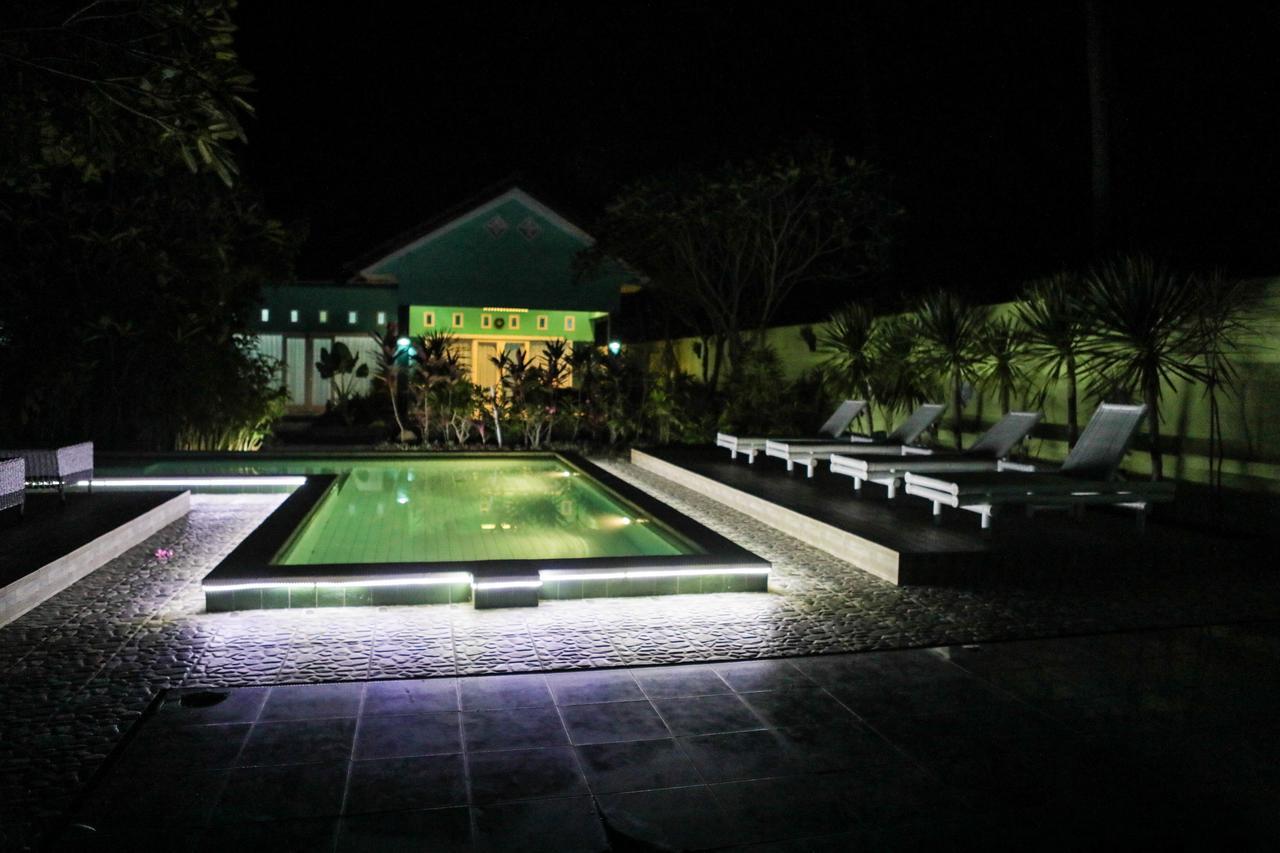 Lazy Monkey Senggigi Exterior foto